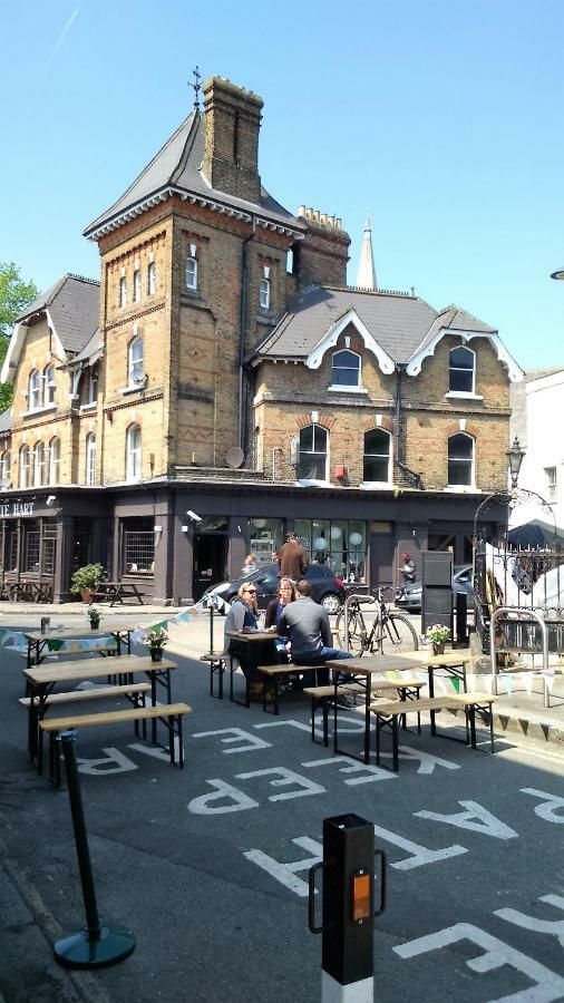 Crystal Palace B&B London Bagian luar foto